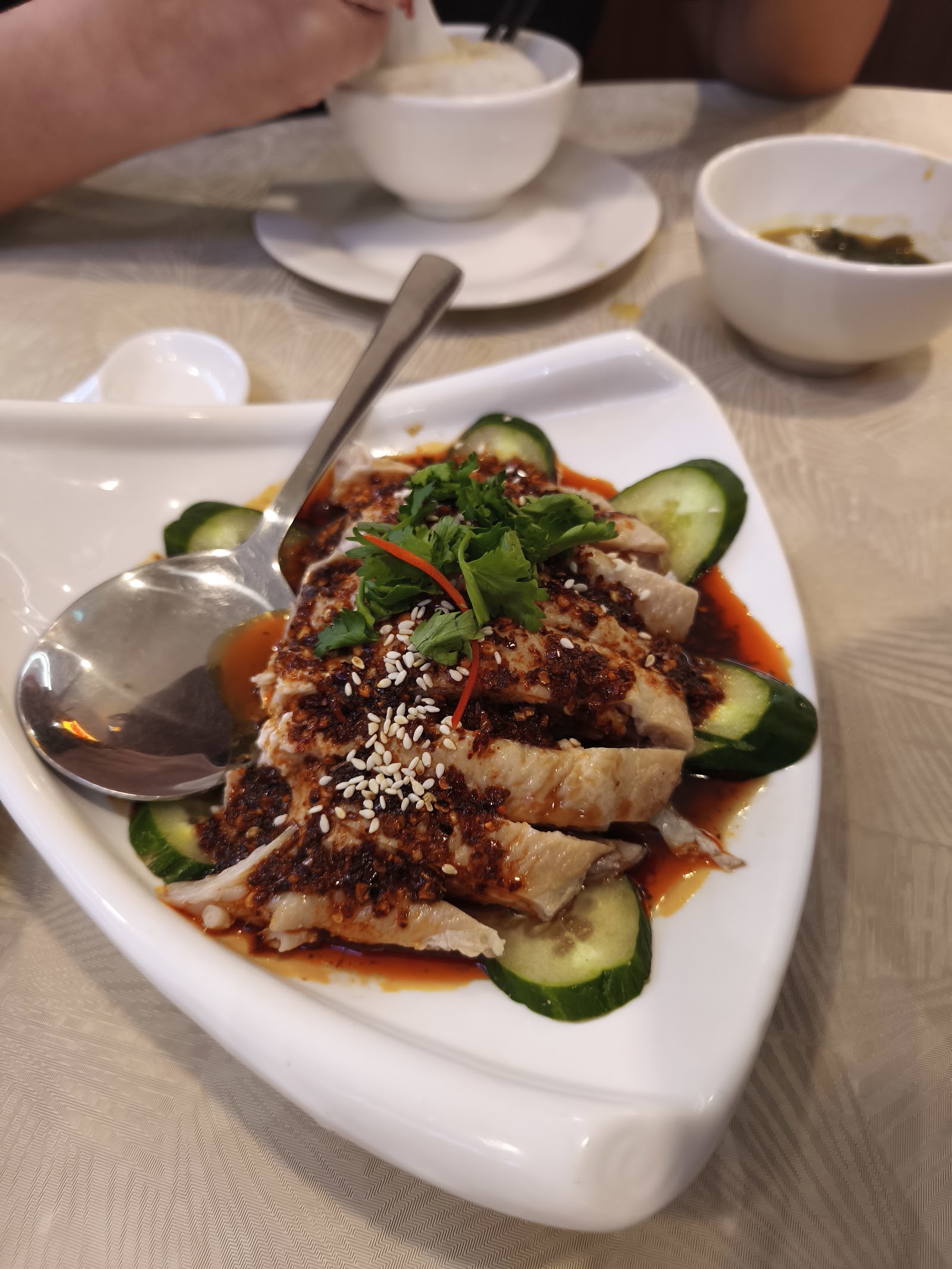 广东葱油手撕鸡 Cantonese Ginger Onion Shredded Chicken